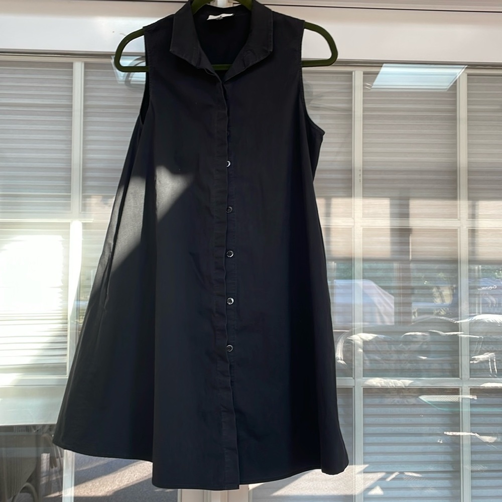 Tuckernick Black Sleeveless Dress. Size M.